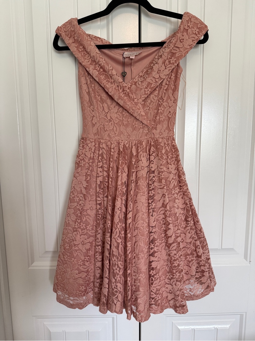 Club L London NWT Blush Pink Lace Bardot Off Shoulder Fit & Flare Dress Size 2